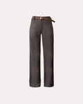 Le pantalon marron d'Ursula